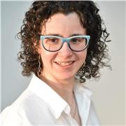 Doy clases a particulares como: matemáticas, catalán, castellano, también contabilidad etc